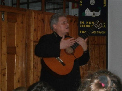 P4100411 (Small)
